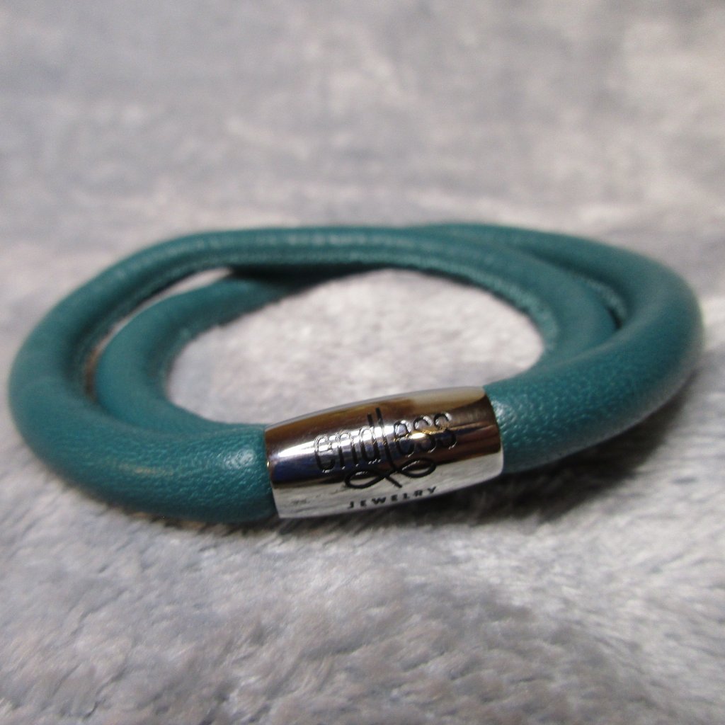 Endless Double Leather Green Bayou Bracelet By Jlo 7.5 Inch New A13